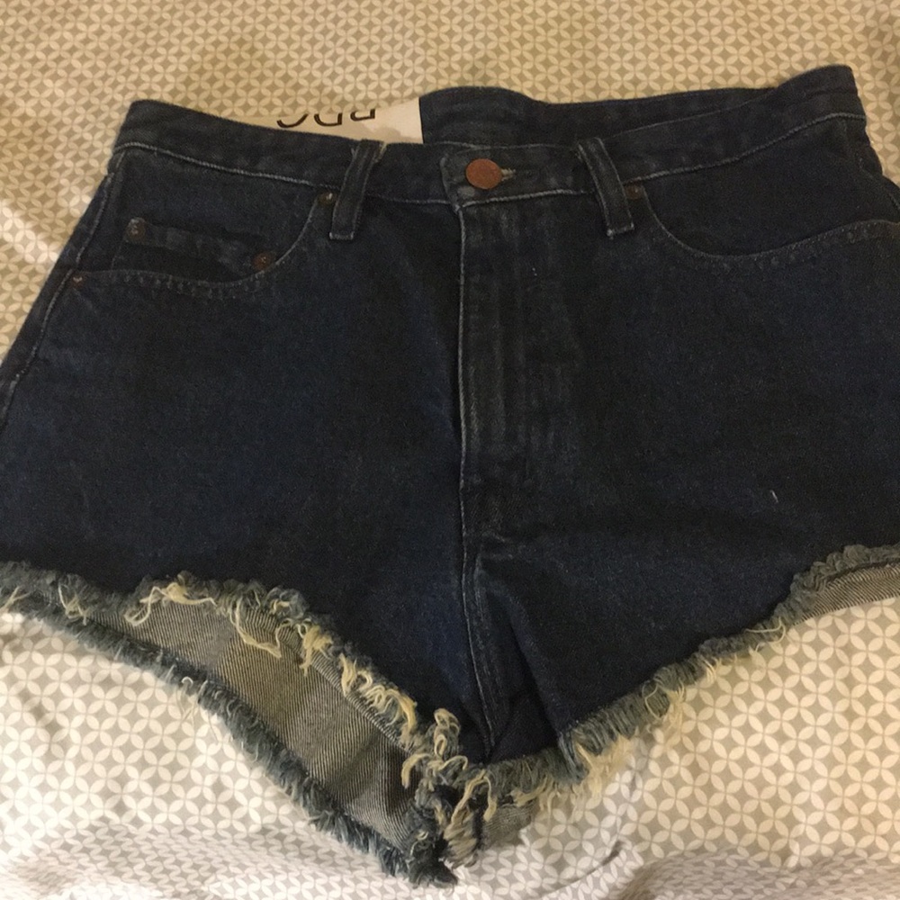 High rise Cheeky Shorts